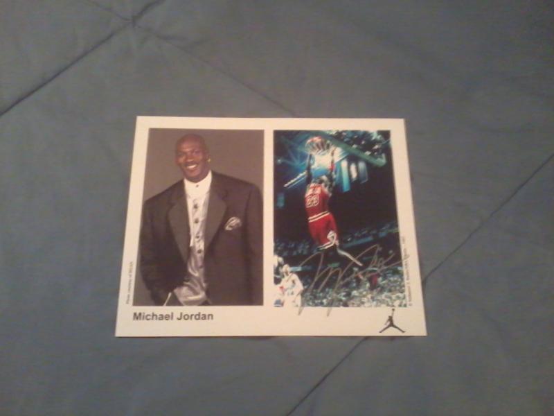 Michael Jordan autograph.jpg